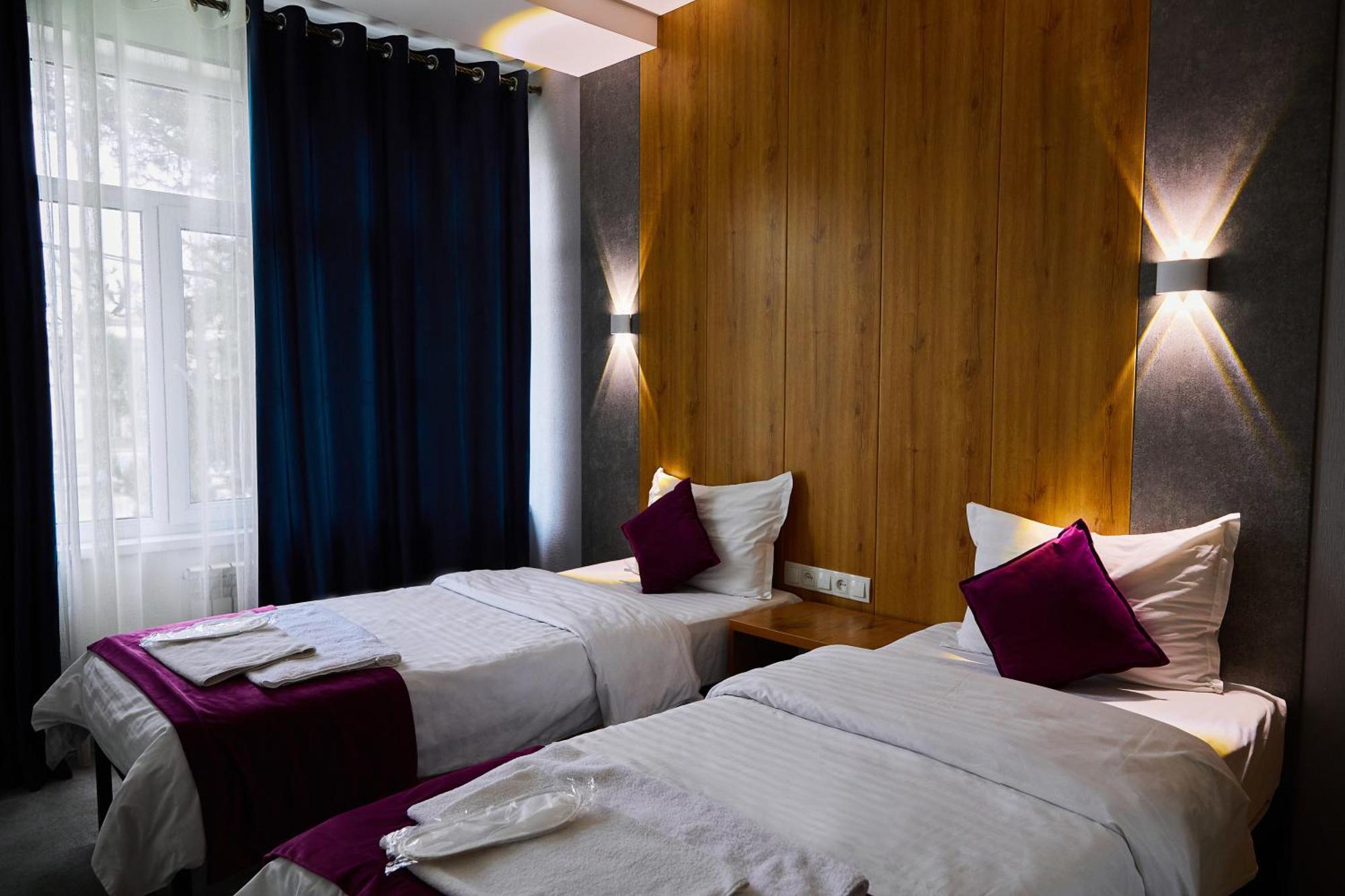Art Plaza Hotel Tasjkent Exteriör bild